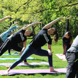 Central Park: a aula de ioga mais bem avaliada da cidade de Nova York!