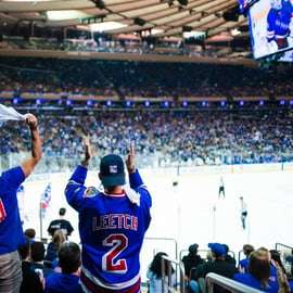 Nova Iorque: jogo dos New York Rangers no Madison Square Garden