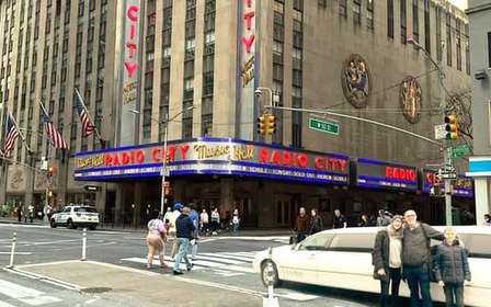 NYC: Passeio privativo de limusine com Home Alone 2 e pizza