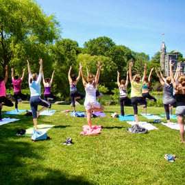 Central Park: a aula de ioga mais bem avaliada da cidade de Nova York!