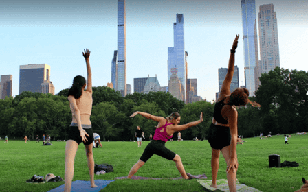 Central Park: a aula de ioga mais bem avaliada da cidade de Nova York!