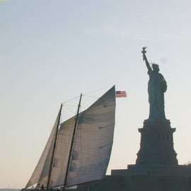 NOVA IORQUE: Dia da Estátua da Liberdade a navegar na escuna Adirondack