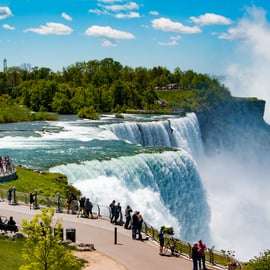 De Nova Iorque: Excursão de 2 dias às Cataratas do Niágara com compras em outlets