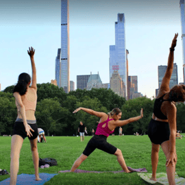 Central Park: a aula de ioga mais bem avaliada da cidade de Nova York!